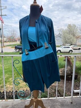 #3 piece workout/Water outfit